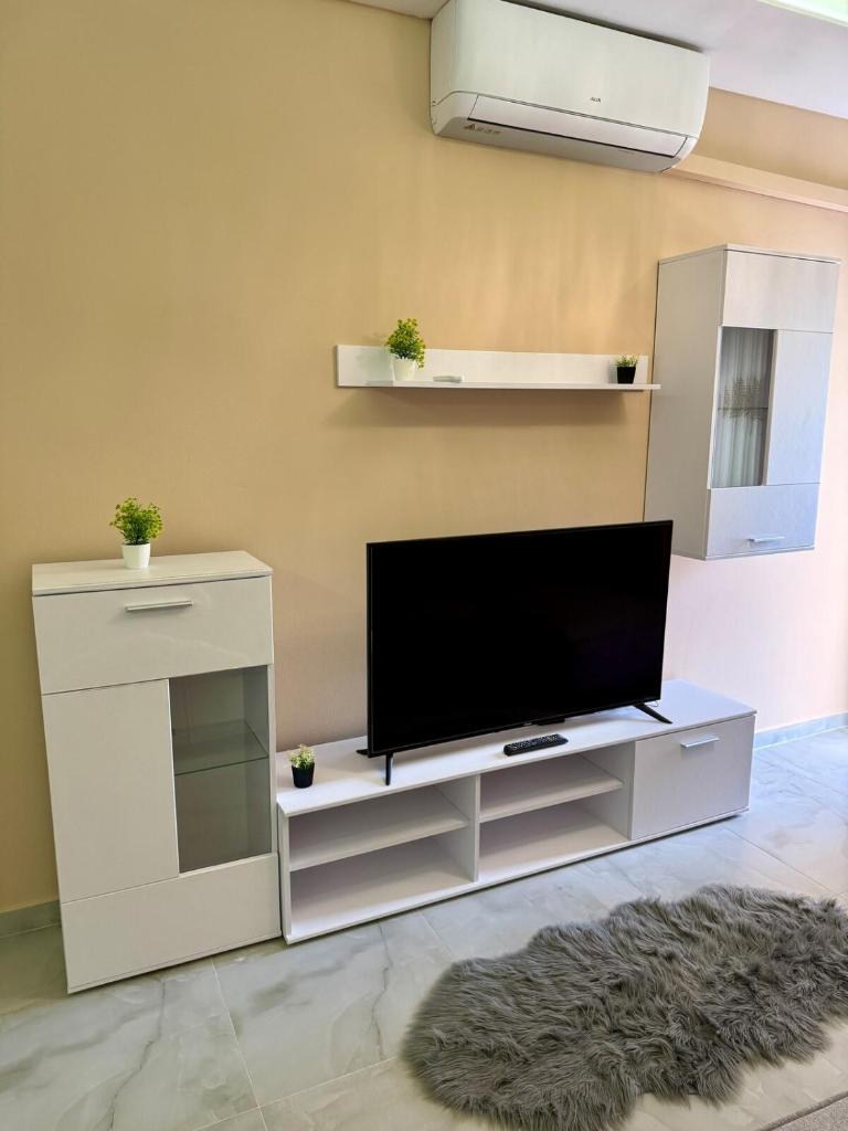 Ajan Alushani Apartment photo 1