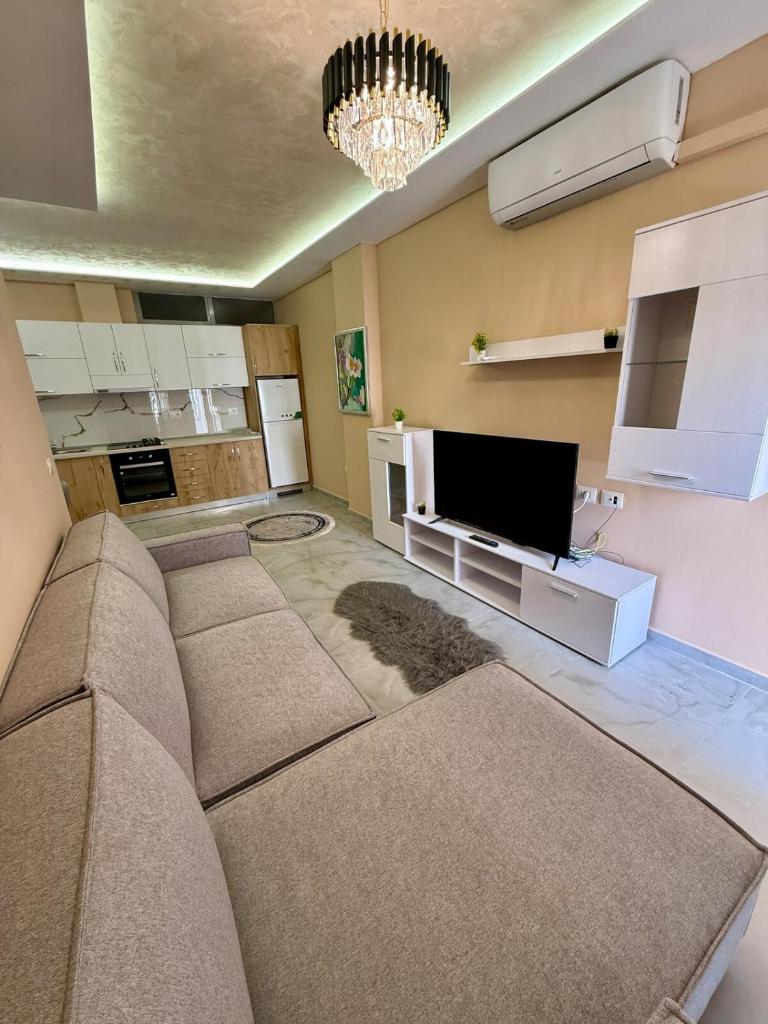 Ajan Alushani Apartment photo 2