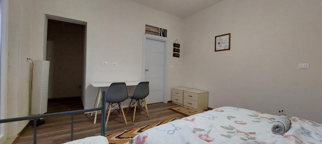 Villa Nathanael Cozy Rooms with Balcony photo 2