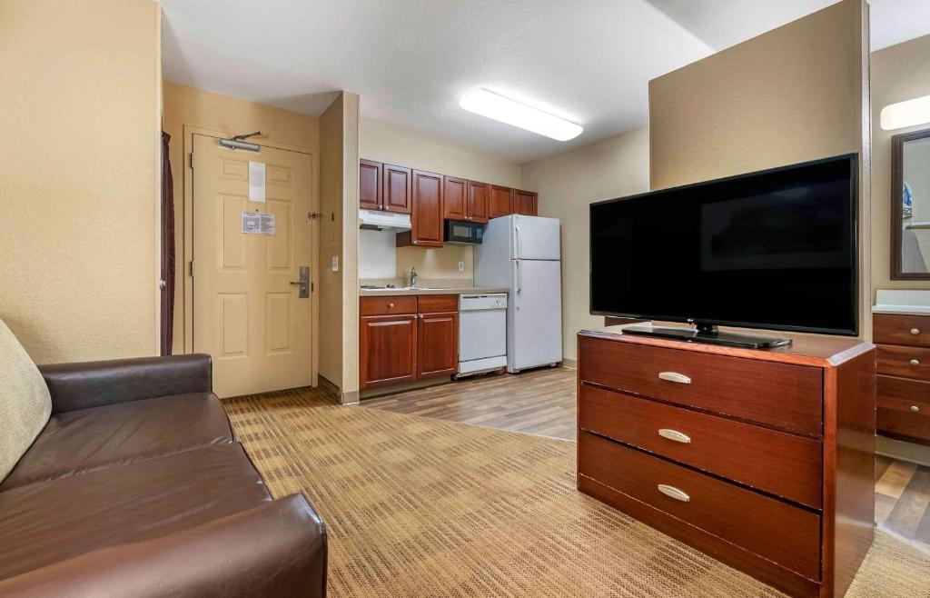 Extended Stay America Suites - Austin - Northwest - Research Park - Tap to explore photos