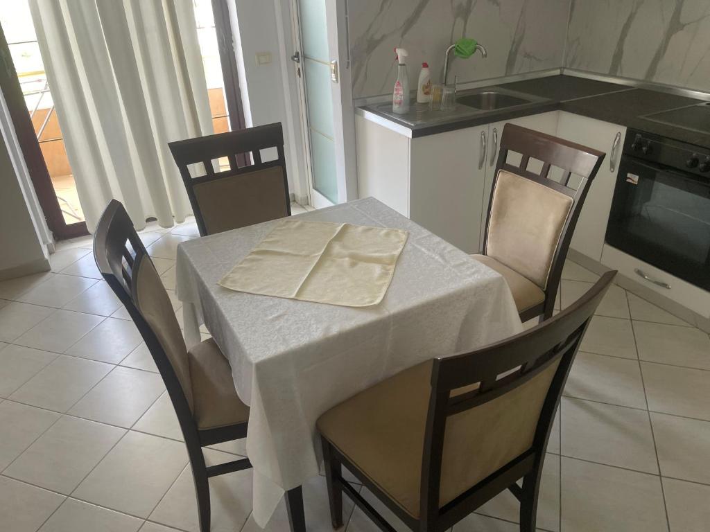 Bledi's Apartment Spille photo 3