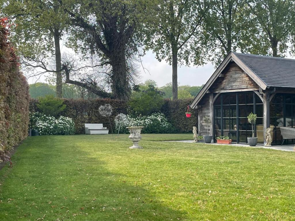 The Cozy Cottage photo 1