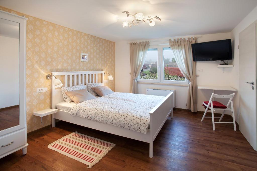 Hotel SAMARIN Črnomelj photo 3