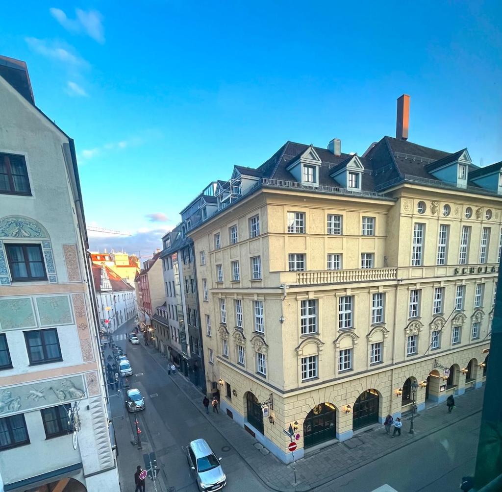 Marienplatz Design Apartment - Historic Center, Munich
