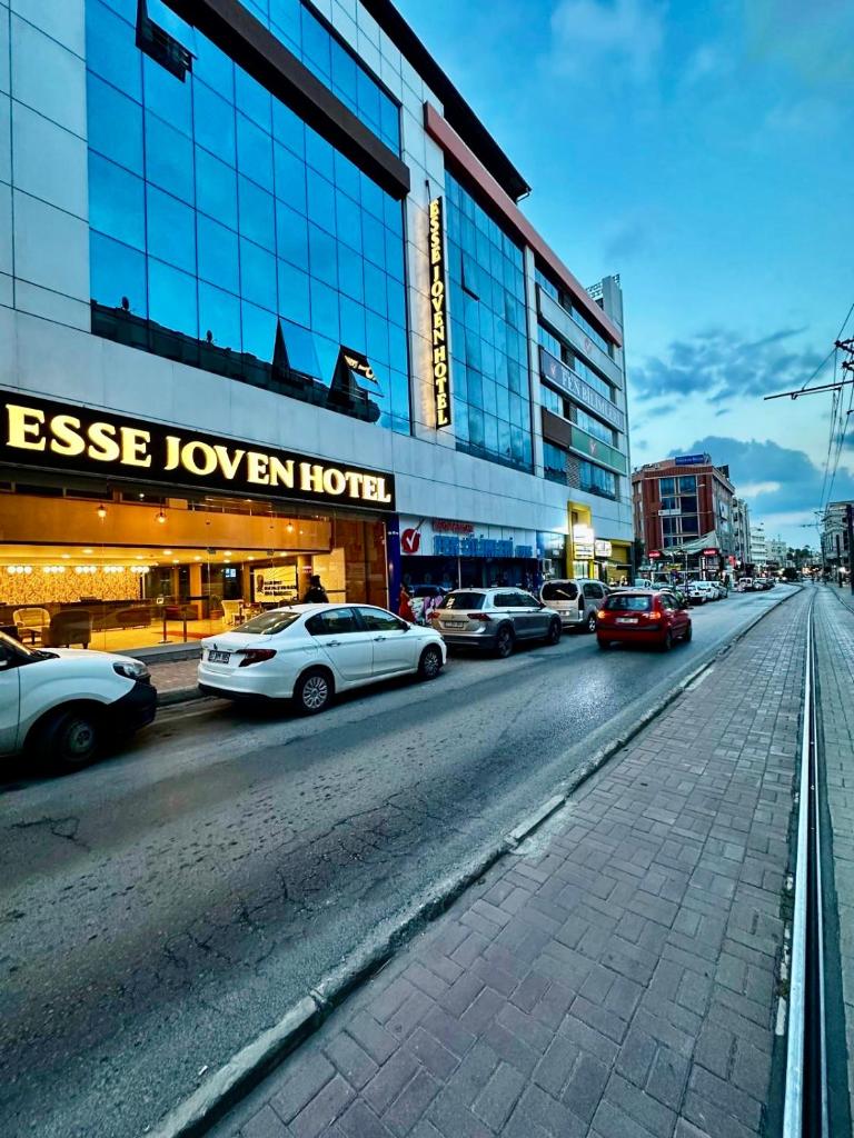Esse Joven Hotel