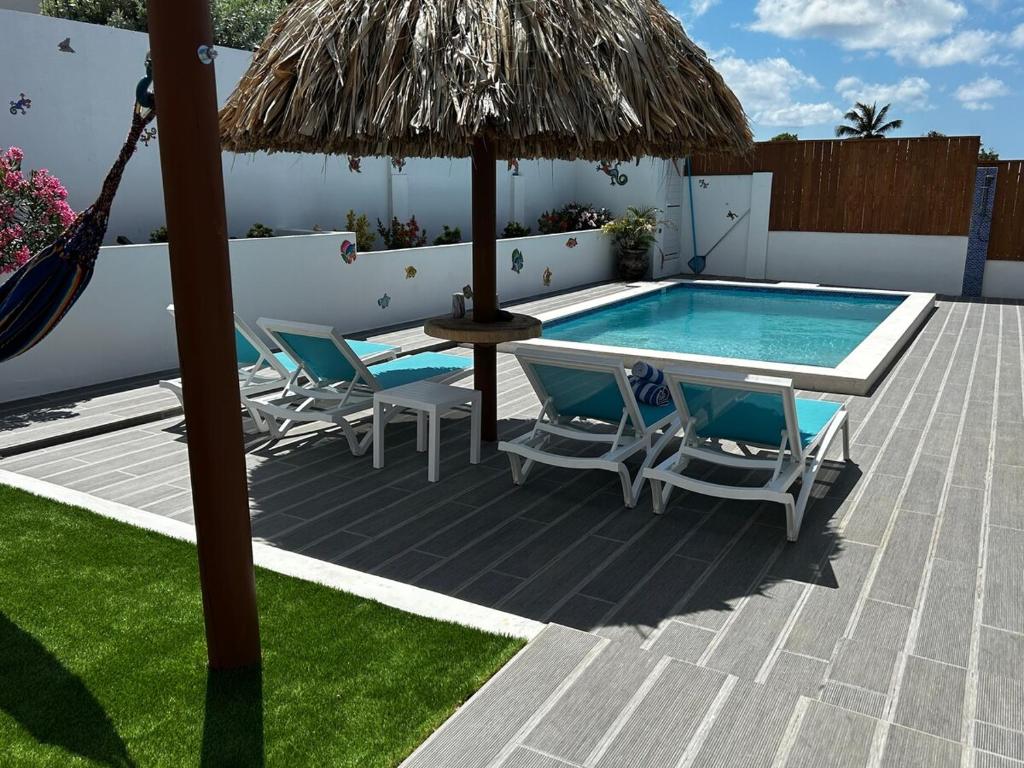 Caribbean Breeze- 4 Bedroom- 4 ensuite bathrooms