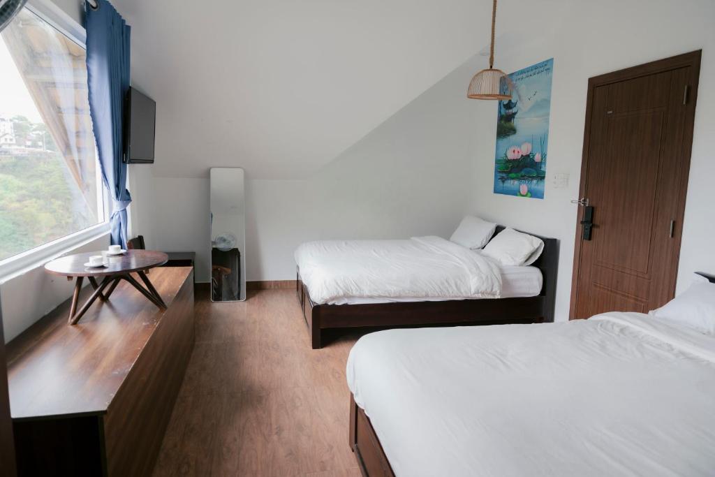 Michelia Valley Hotel Room Type - Family Valley View Room