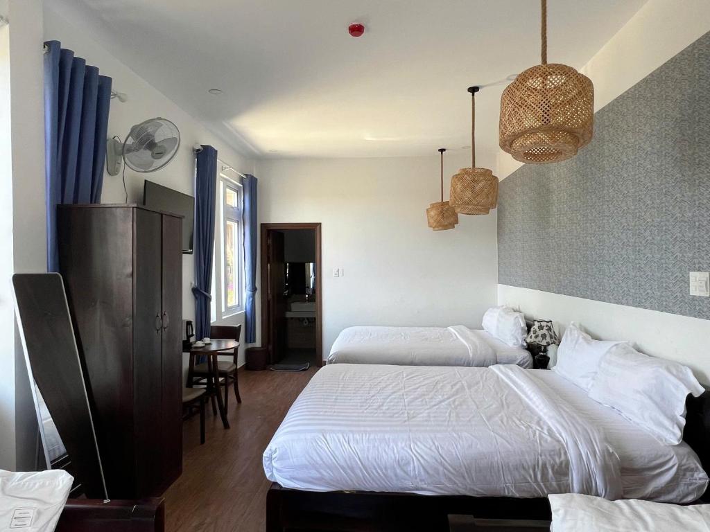 Michelia Valley Hotel Room Type - Executive Balcony