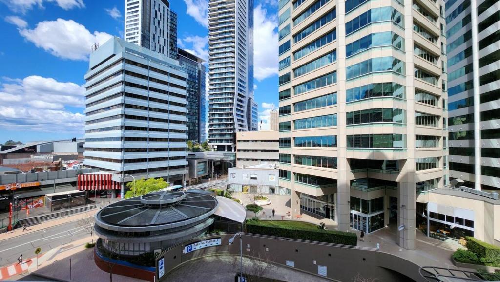 Spacious One-Bedroom or Studio with Balcony photo 4