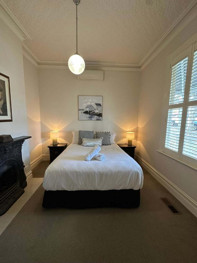Central Geelong Retreat Sleeps 6 photo 3
