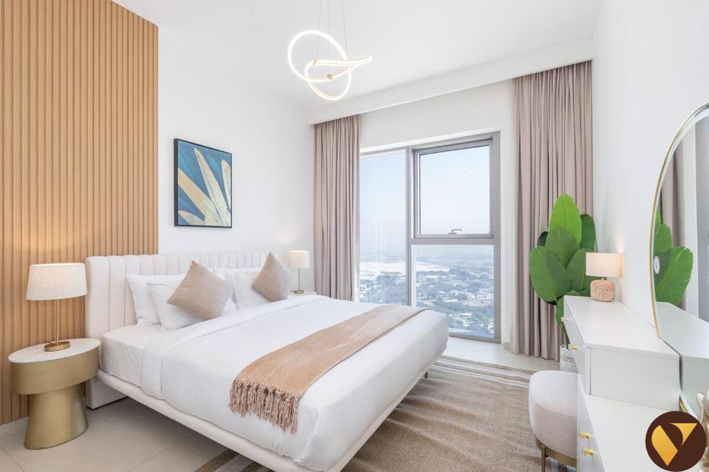 DOWNTOWN VIEWS II - VOGUE One Bedroom Apartment with Balcony, 42nd Floor Opposite Dubai Mall Skybridge photo 4