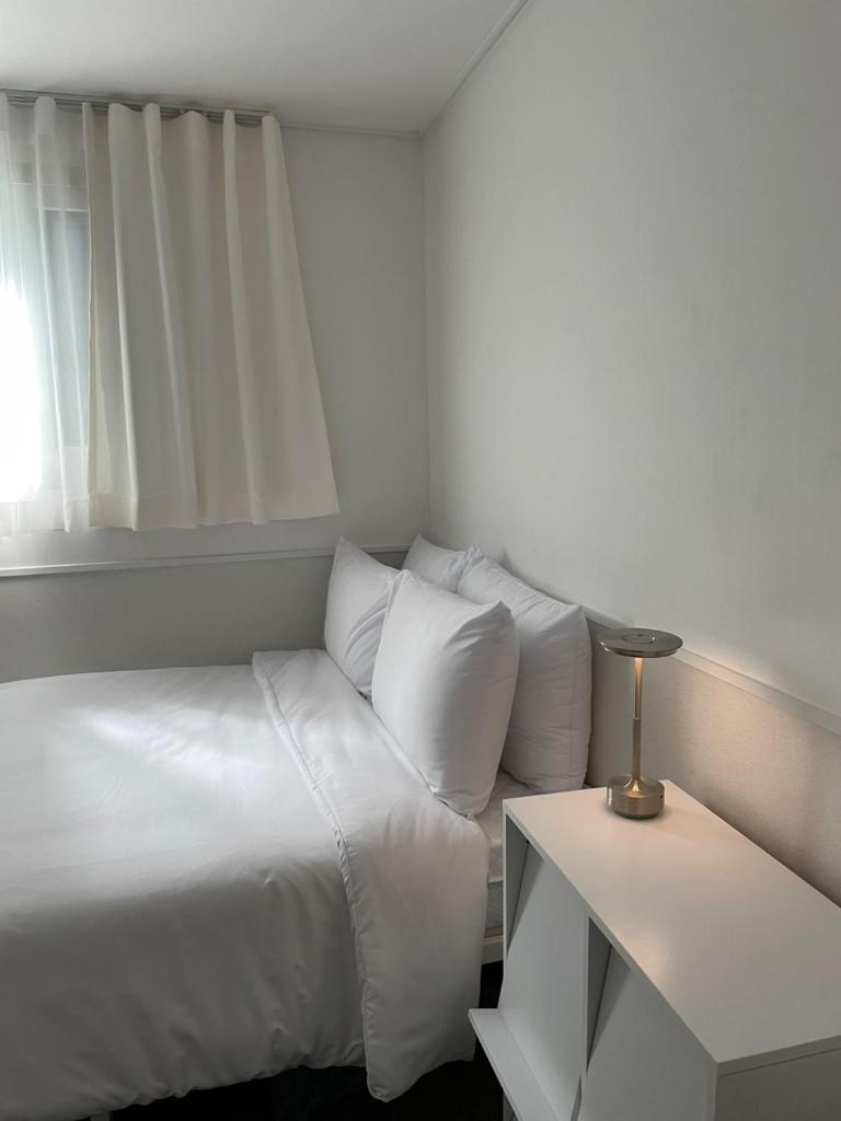nook Inn Room Type - Double Room with Private Bathroom