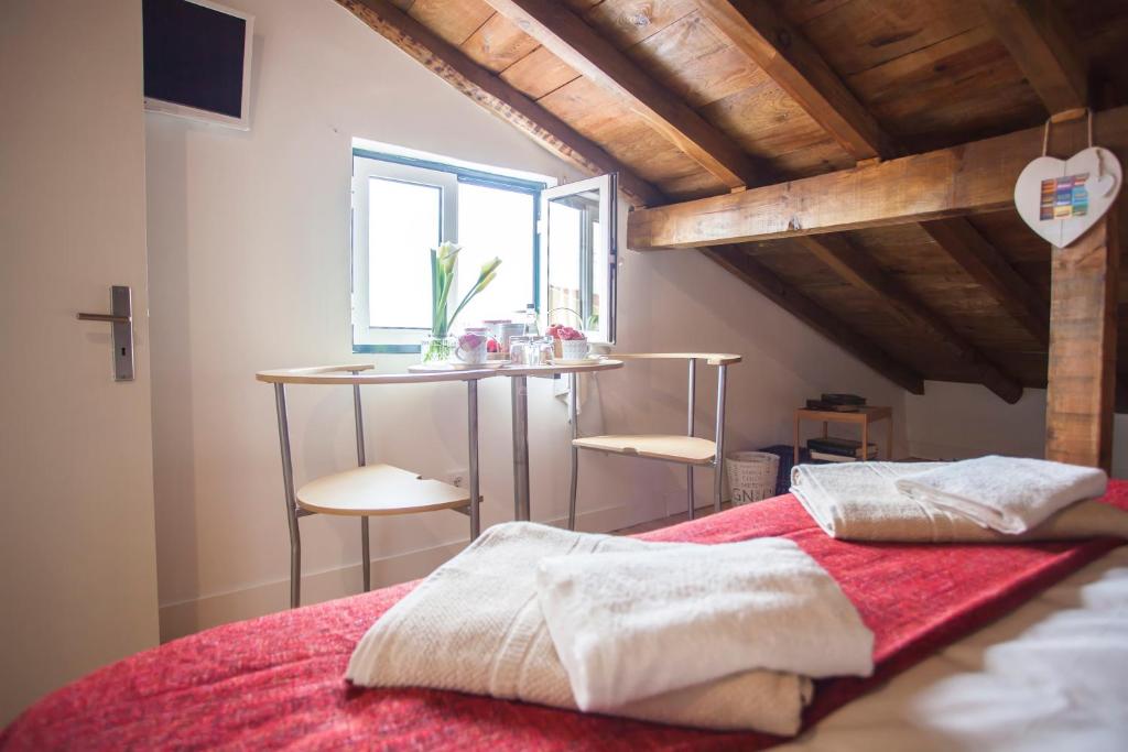 Двухместный (Двухместный номер с 2 отдельными кроватями), Lisbon Inn Bica Suites