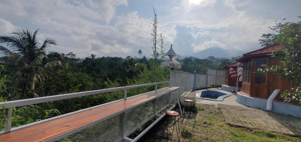 Channel Stay at Machaka Villa Bandungan photo 3