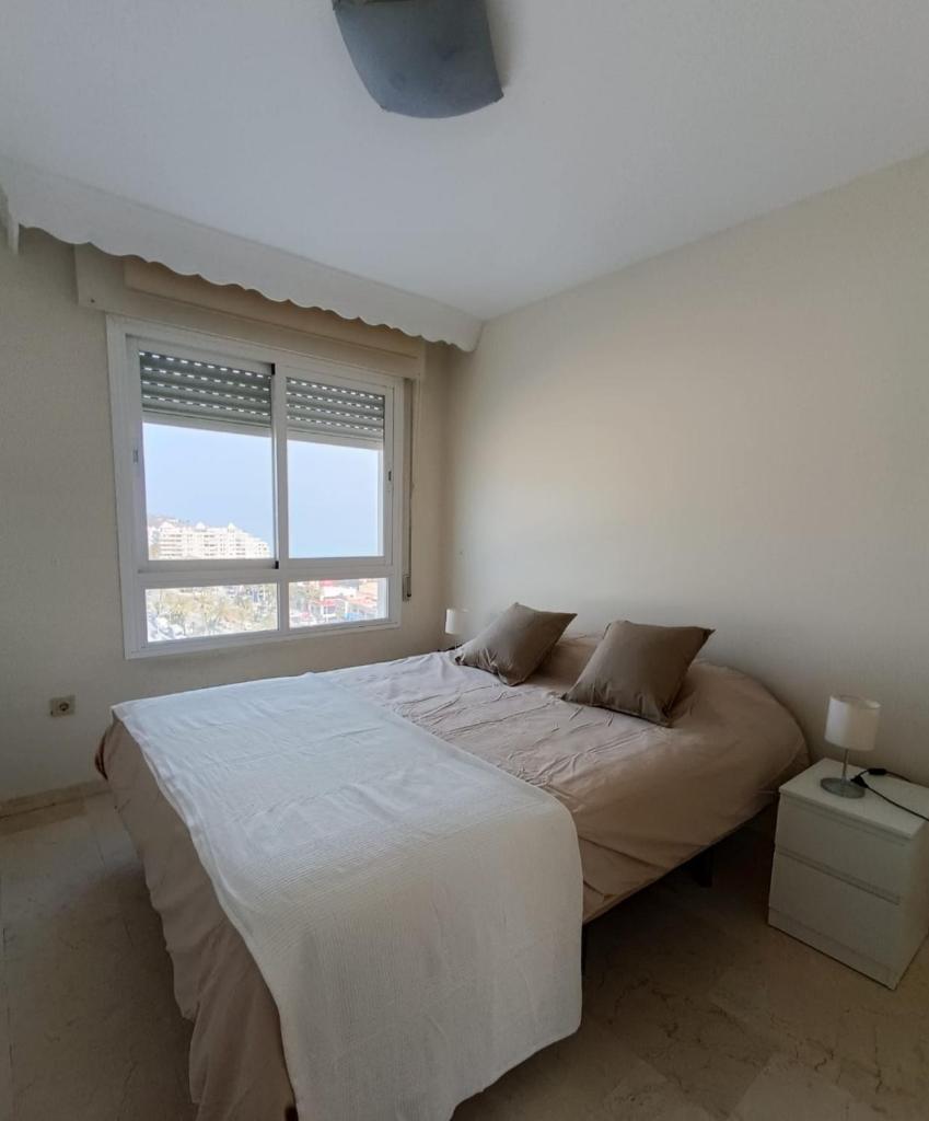 Duplex penthhouse Marbella parking private sea views - Tap to explore photos