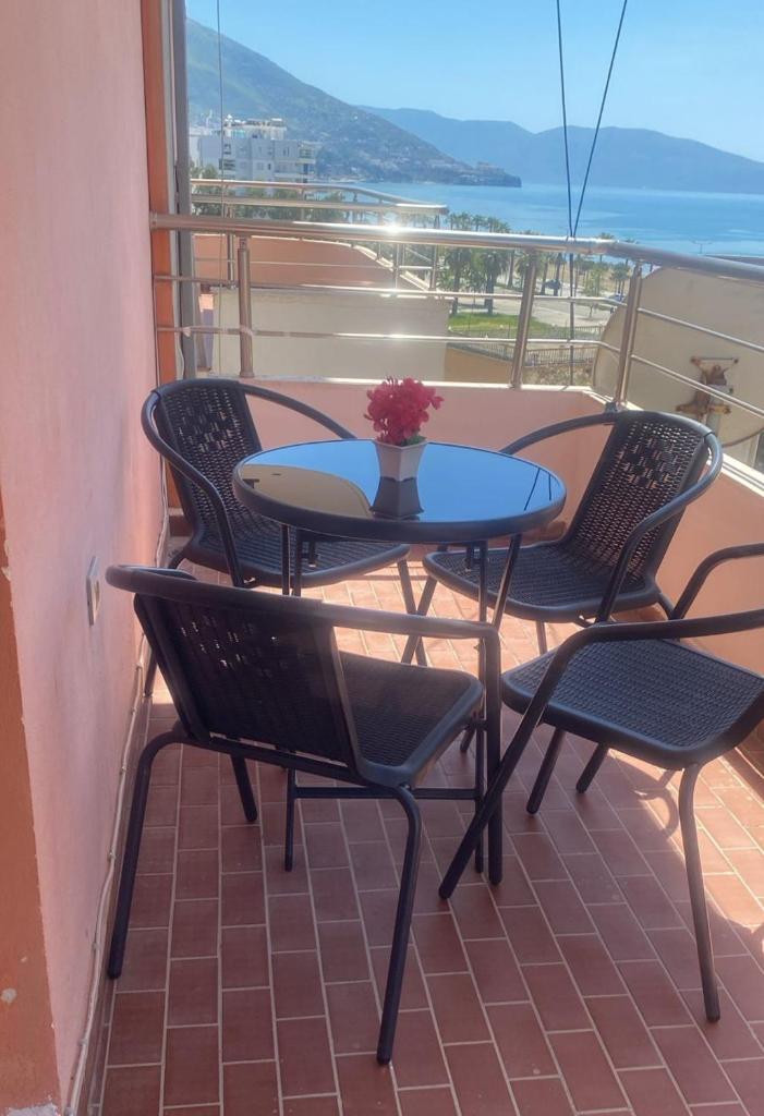 Apartment me qera Lungomare Vlore Dejvid by the sea photo 1
