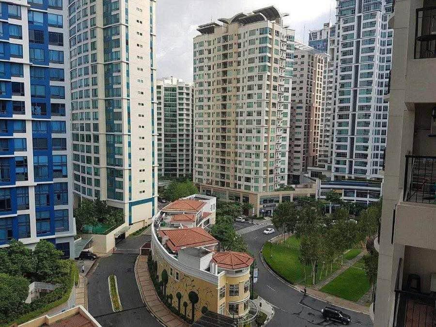 Forbes Town, Metro Manila
