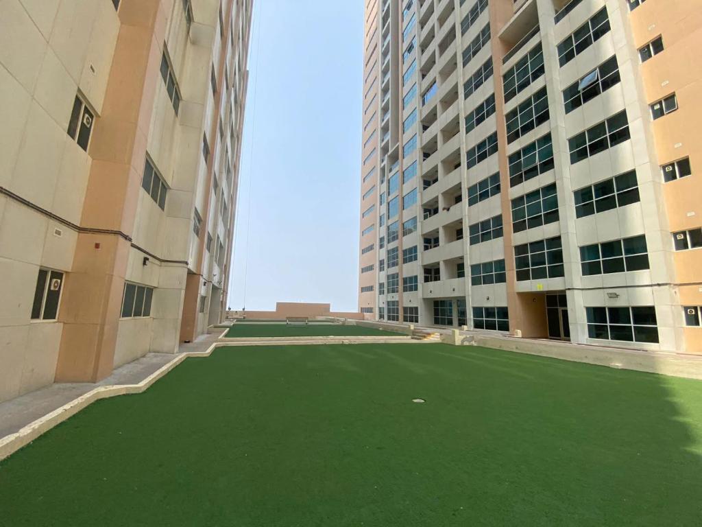 luxury apartment in Ajman one Towers photo 4