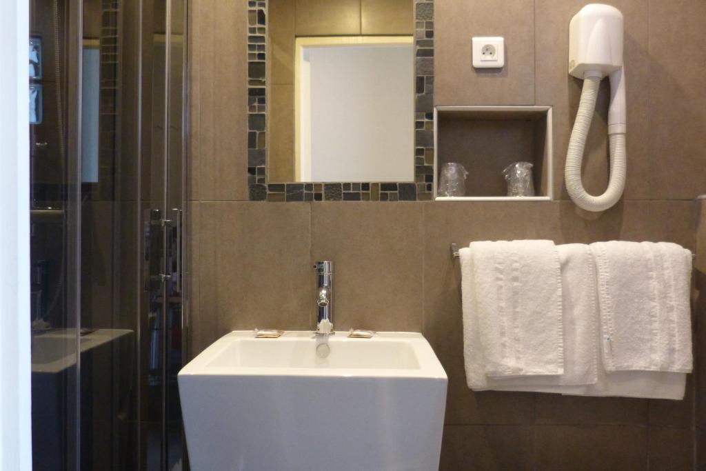 Одноместный (Улучшенный одноместный номер), Hôtel Helvétique