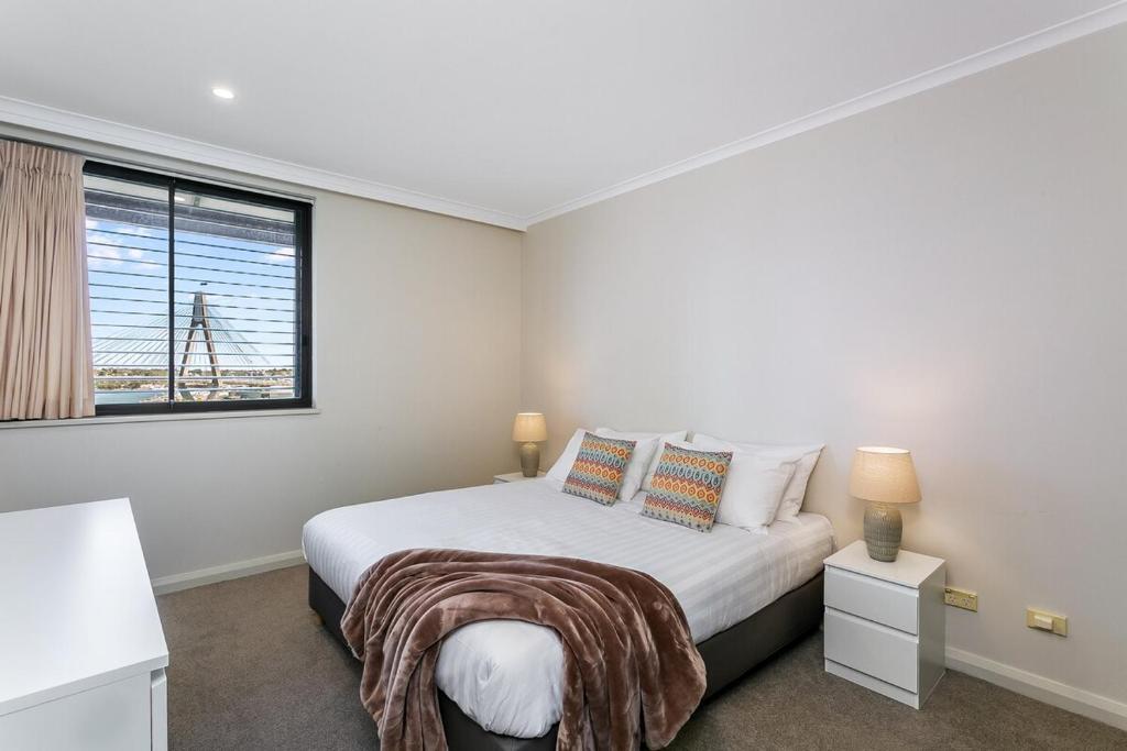 Pyrmont paradise - Anzac bridge view in all rooms BOW66 photo 4
