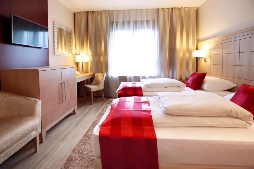 Двухместный (Двухместный номер с 2 отдельными кроватями), Hotel Raca