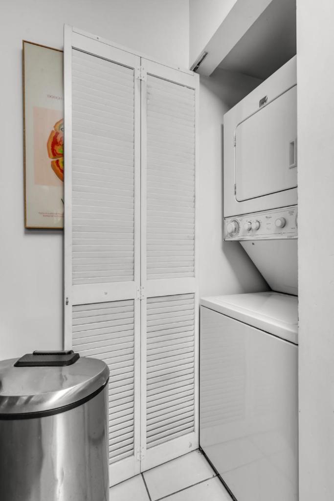 Enjoy Brickell Living 2 BR Retreat With Free Parking