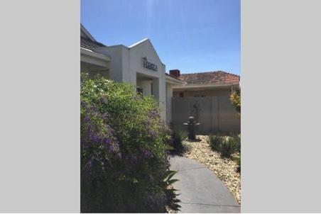 Prime CBD 2BR Townhouse photo 1