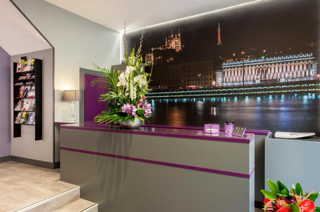 Hotel des Savoies Lyon Perrache photo 1