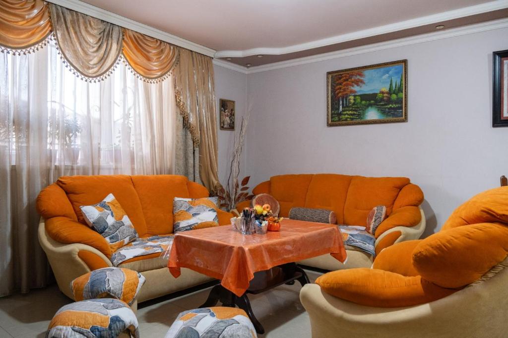 Gevorgyan House photo 2