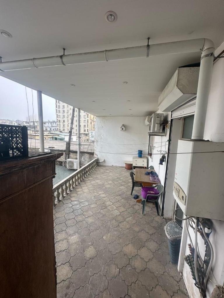 apartment photo 4