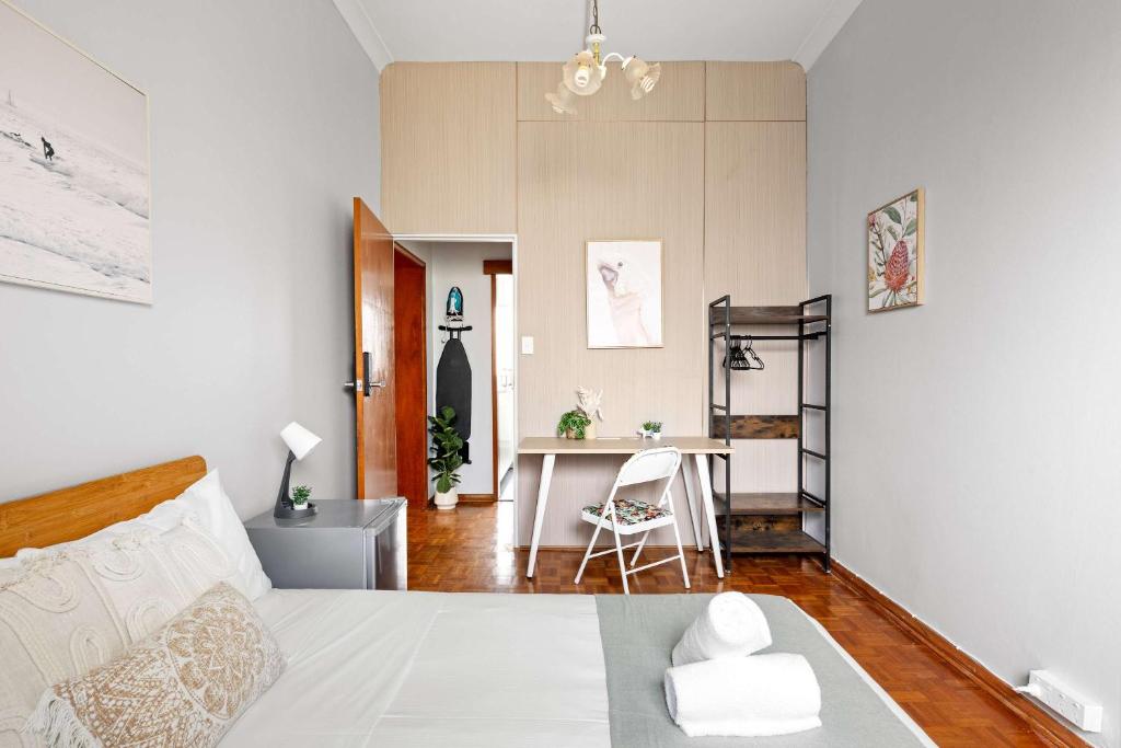 Spacious Ensuite Double Room in Belmore - Near Shops Eateries & More photo 4