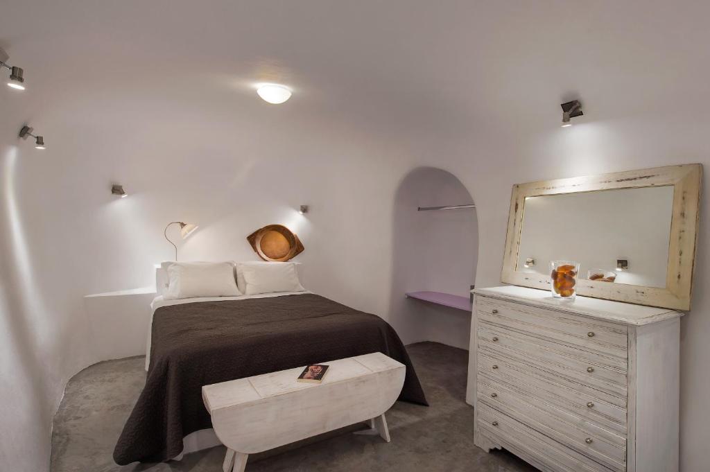 Theodora Suites, Santorini