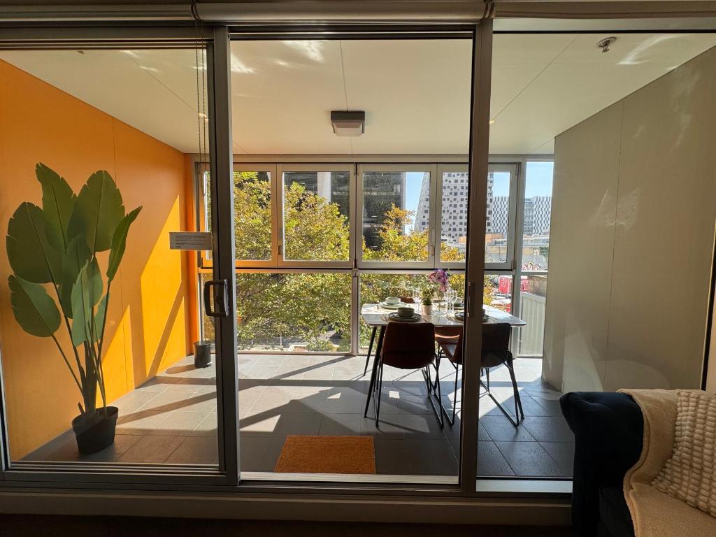 Morning & Dusk Paradise Cozy 2B in Adelaide City photo 1