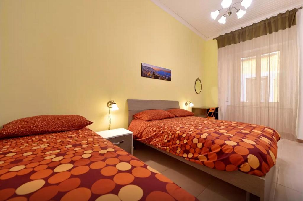 Trimarchi House, Naples