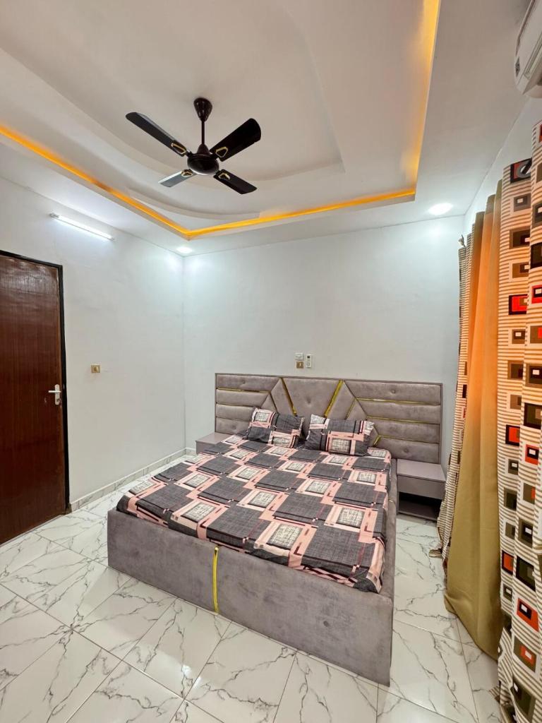 2 bedrooms, living room, 1200, accommodation photo 2