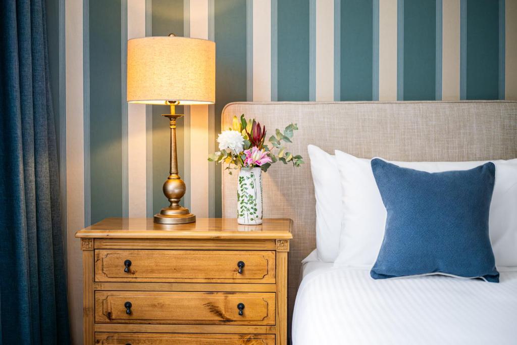 The Russell Boutique Hotel photo 1