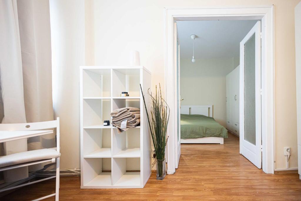 1Bed Flat Central Bucharest - Tap to explore photos