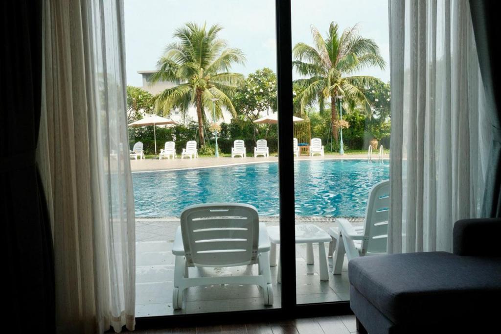 Kep Bay Hotel & Resort - Tap to explore photos