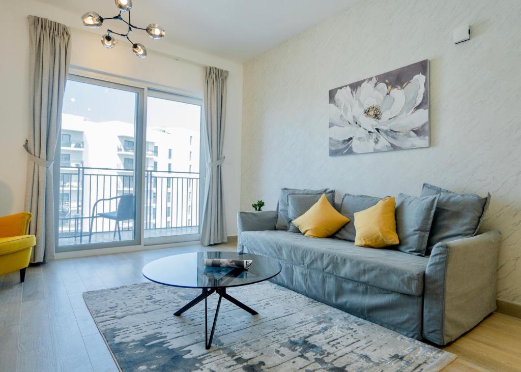 Maison Privee - Modern Yas Island Escape with Peaceful Canal Views photo 2