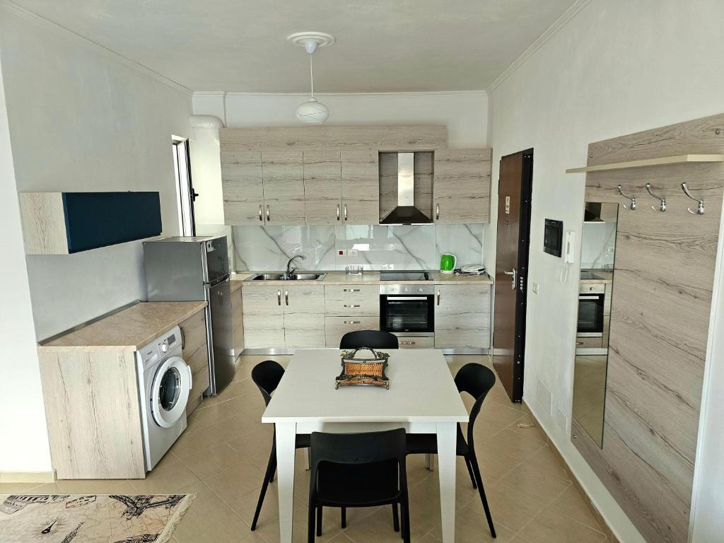 Vlora Beach Apartment Orikum photo 2