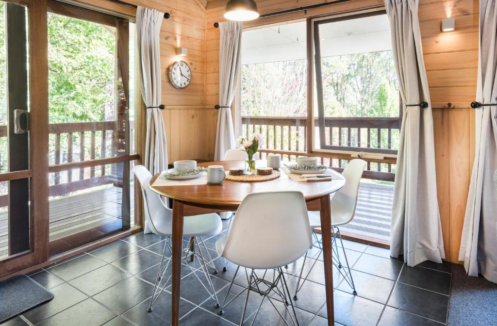 Cosy Romantic Lodge, Perfect Couples Getaway photo 4