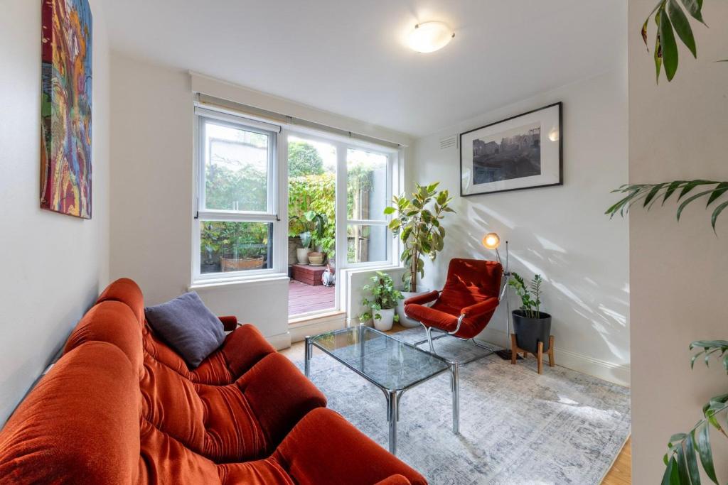 Tranquil North Melbourne Stay with Patio & Parking