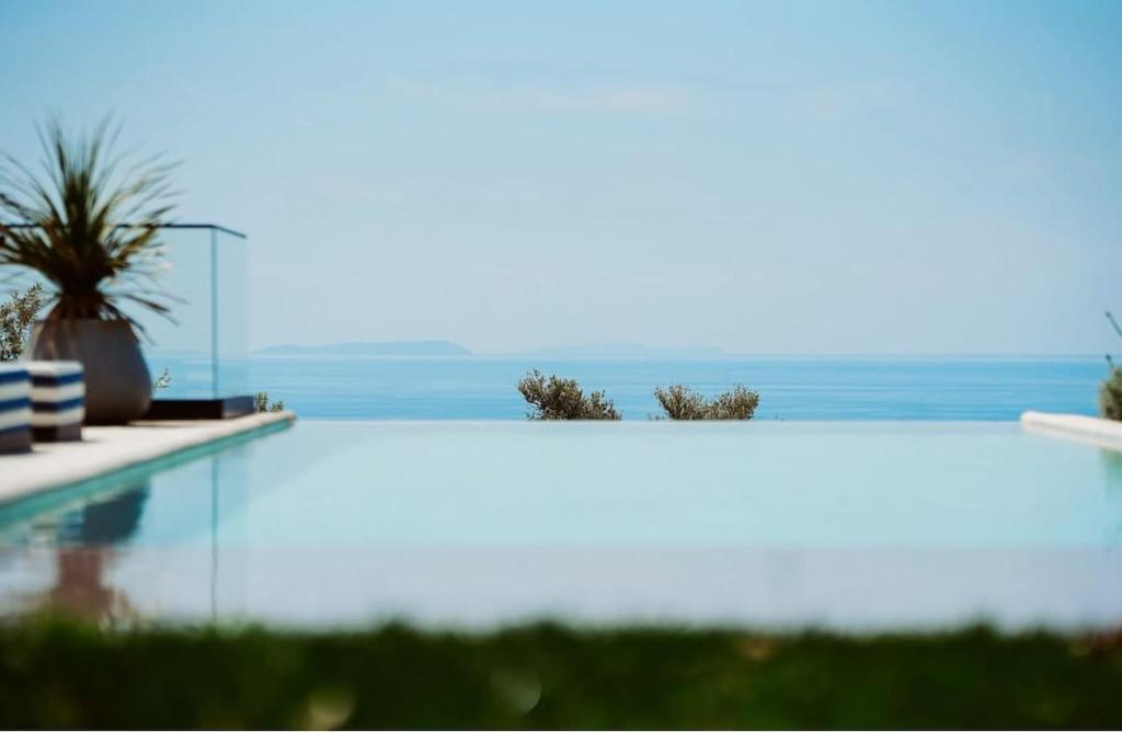 Luxury Villa Dhermi photo 2