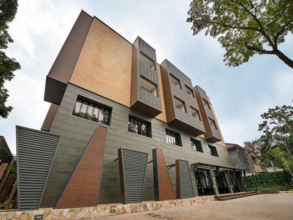 Tama Boutique Hotel - Tap to explore photos