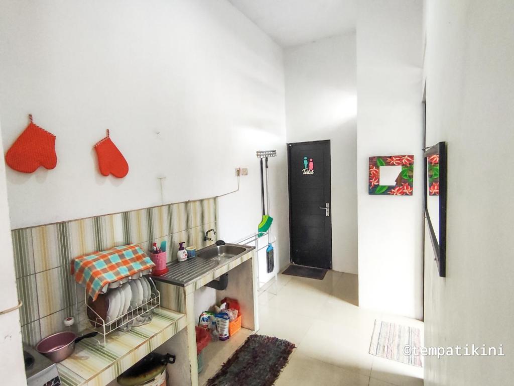 Abghan Home Batu 2BR - Tap to explore photos