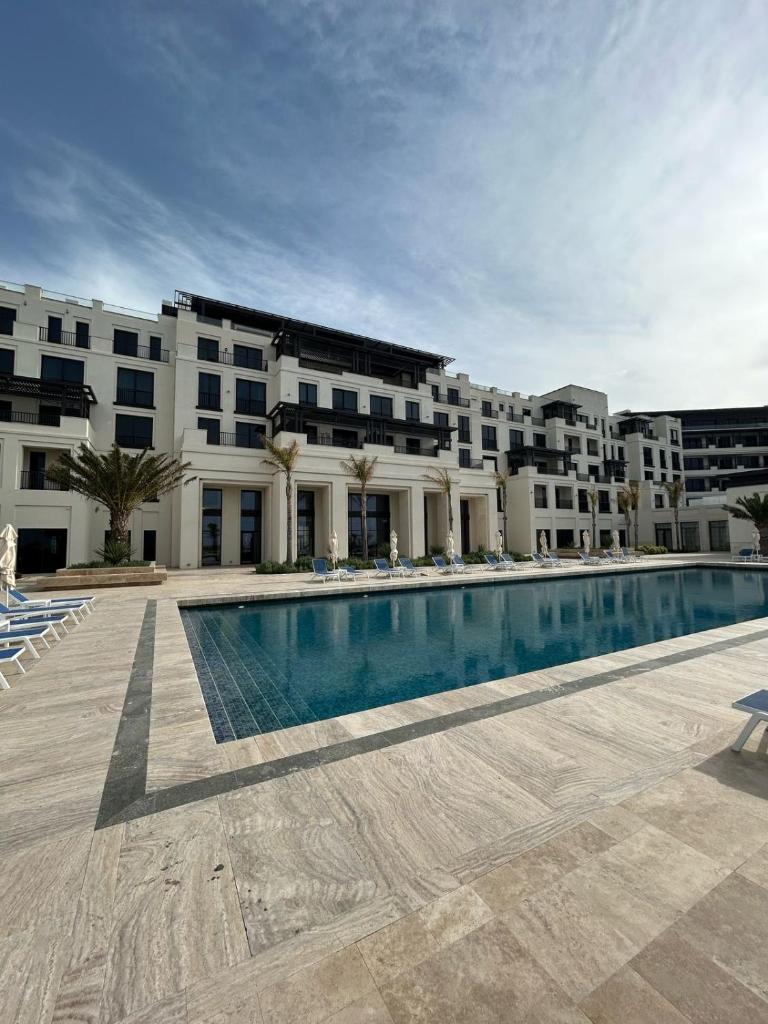 Sea Breeze The Grand Hotel 533