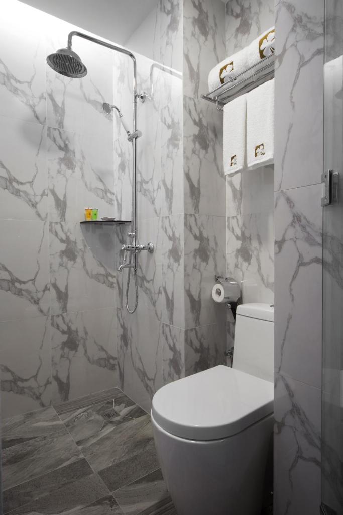 Двухместный (Номер Делюкс с кроватью размера «queen-size»), Hotel Clover 7