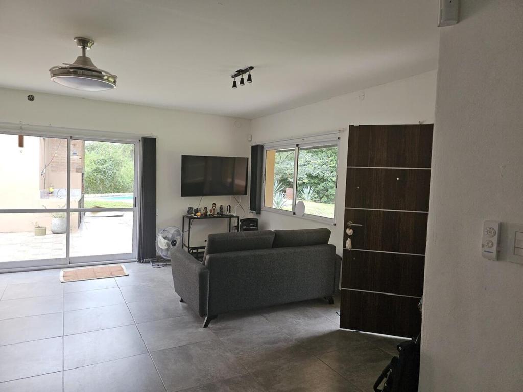 Country house, pool and gazebo 1600 m2, max 7 people