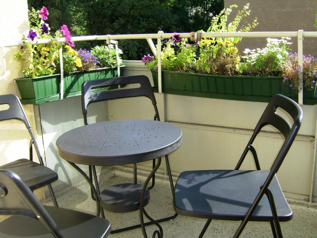 Nikol Apartments photo 3