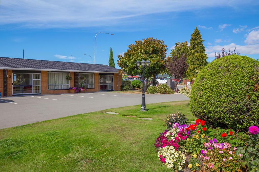 Middle Park Motel photo 4